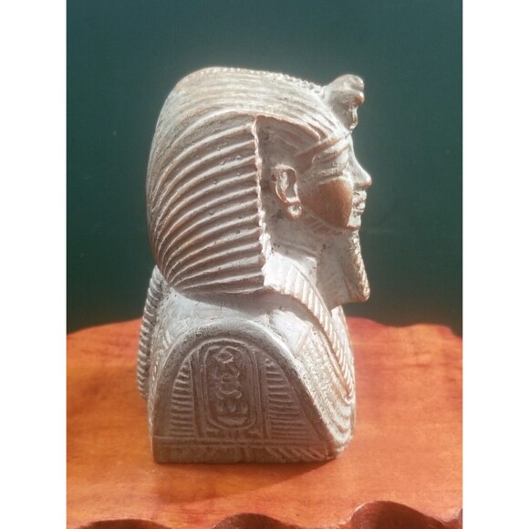 Vintage Egyptian Souvenir Tutankhamun King Tut Stone Bust 3.5"x2.25"x2.25" - Picture 2 of 4